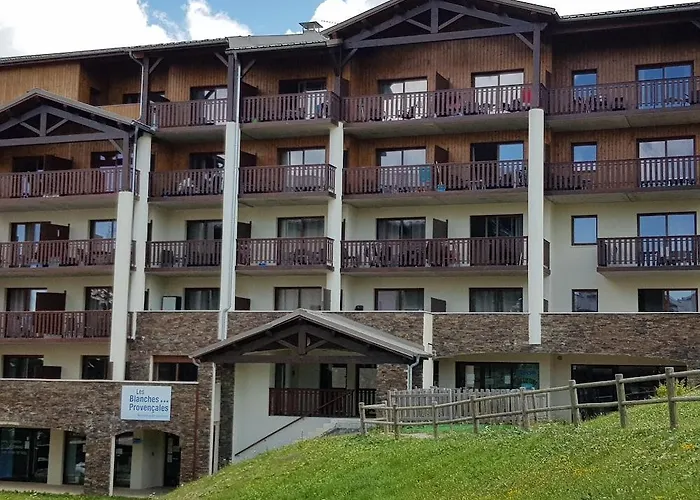 Les Blanches Provencales Bed & Breakfast Selonnet