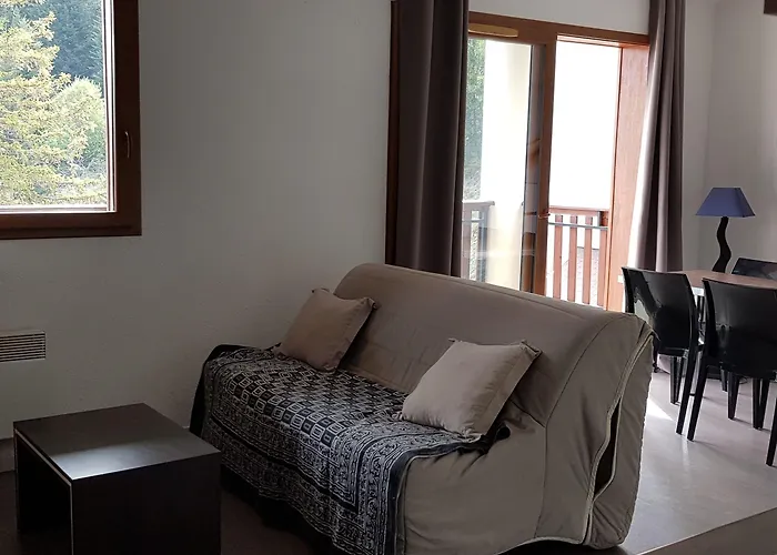 Les Blanches Provencales Bed & Breakfast 3*