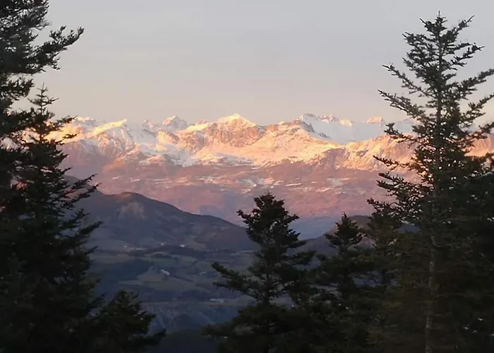 Les Blanches Provencales Bed & Breakfast 3*