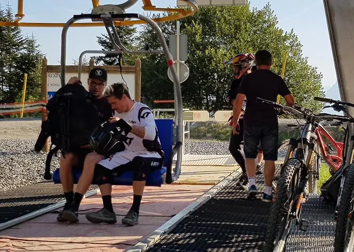 Les Blanches Provencales Bed & Breakfast