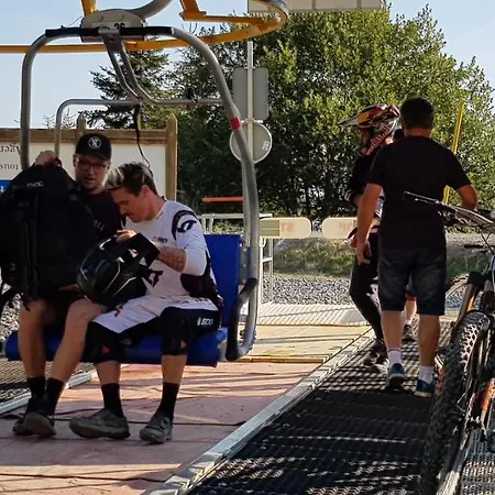 Les Blanches Provençales Couette-café