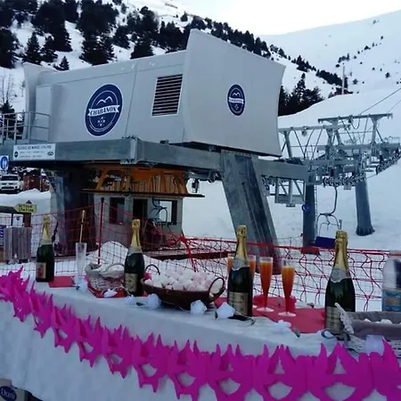 Les Blanches Provencales Bed & Breakfast 3*