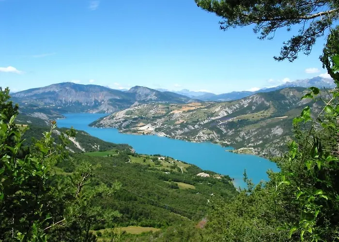 Les Blanches Provençales 3* Selonnet